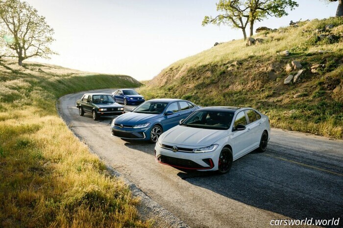 VW Aún No Subirá Los Precios, Pero Advierte Que Alguien Pagará Esa Tarifa Del 25 | / Carscoops